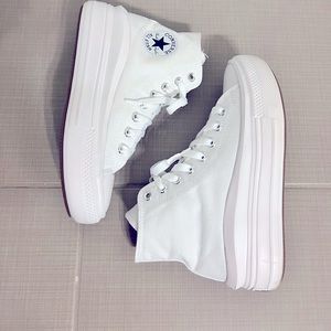 Chuck Taylor All Star Move Platform White/Natural Women’s 7/Men’s 5.5